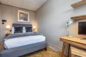 Walk to Oxford Street - 4 Tubes Nearby, London